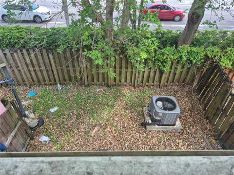 921 NE 42nd Pl, Homestead FL - photo 11 of 16