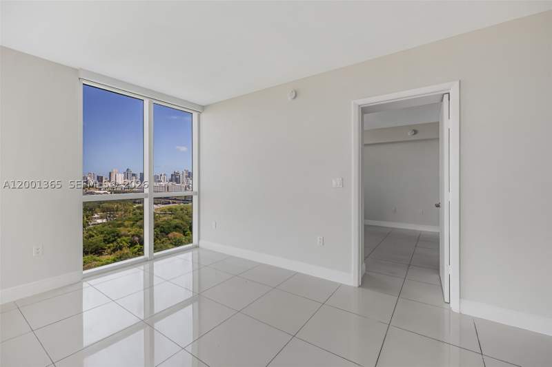 3 bedroom Condominium at 1861 NW S River Dr 2006, Terrazas Riverpark Villag, Miami — photo 5
