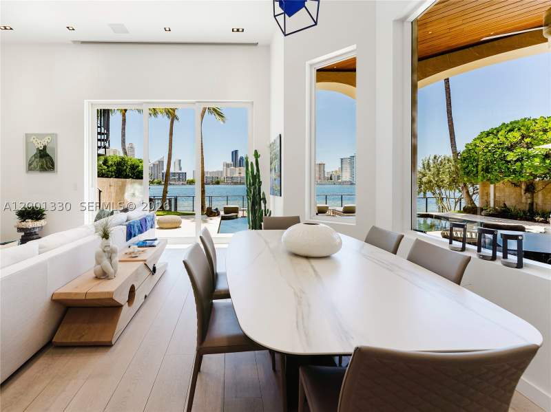 6 bedroom SingleFamilyResidence at 3916 Island Estates Dr, Island Estates, Aventura — photo 3