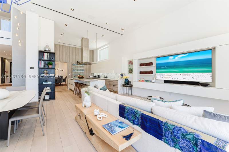 6 bedroom SingleFamilyResidence at 3916 Island Estates Dr, Island Estates, Aventura — photo 5