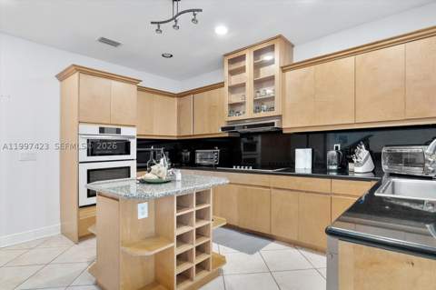 6720 SW 88th Ter, Pinecrest FL - photo 11 of 48