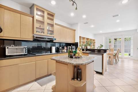 6720 SW 88th Ter, Pinecrest FL - photo 12 of 48