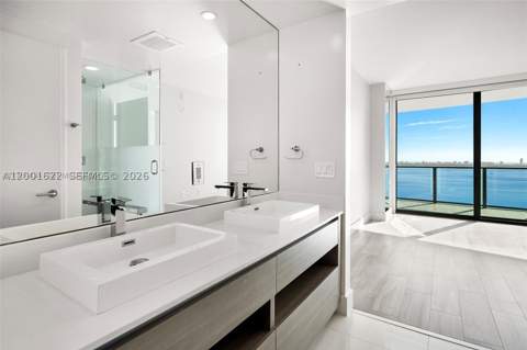 460 NE 28th St 2707, Miami FL - photo 9 of 19