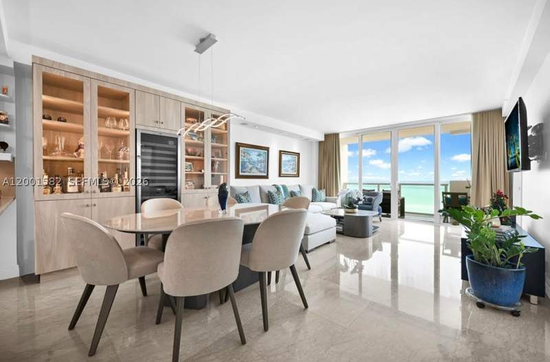 1 bedroom Condominium at 5601 Collins Ave 903, The Pavilion Condo, Miami Beach — photo 3