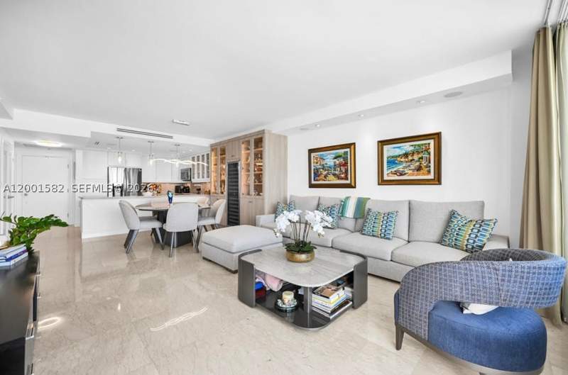 1 bedroom Condominium at 5601 Collins Ave 903, The Pavilion Condo, Miami Beach — photo 5