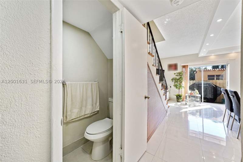 1 bedroom Condominium at 1305 W 53rd St 429, Villa Catalina Condo, Hialeah — photo 3