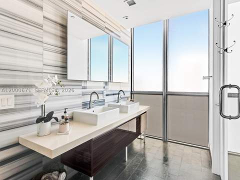 1100 Biscayne Blvd 2105, Miami FL - photo 13 of 17