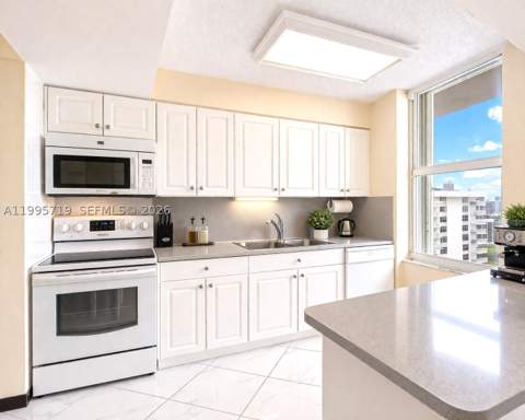 230 174th St 2404, Sunny Isles Beach FL - photo 24 of 56