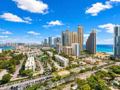 230 174th St 2404, Sunny Isles Beach FL - photo 7 of 56
