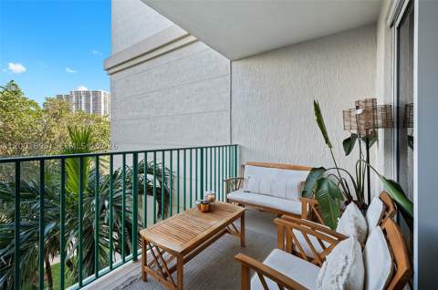 20000 E Country Club Dr 314, Aventura FL - photo 22 of 35