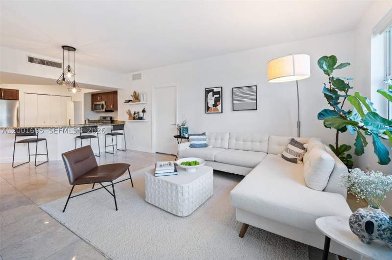 2 bedroom Condominium at 20000 E Country Club Dr 314, Turnberry Vlg No Tower Co, Aventura — photo 3