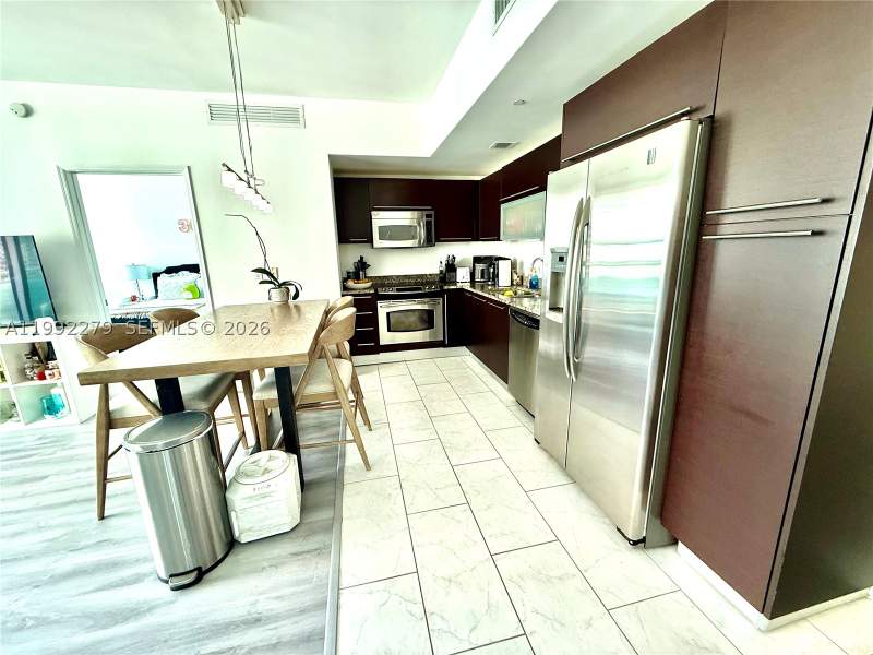 2 bedroom StockCooperative at 950 Brickell Bay Dr 2706, The Plaza 851 Brickell Co, Miami — photo 2