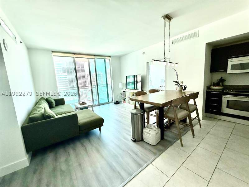 2 bedroom StockCooperative at 950 Brickell Bay Dr 2706, The Plaza 851 Brickell Co, Miami — photo 5