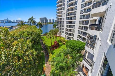 3600 Mystic Pointe Dr 513, Aventura FL - photo 19 of 50