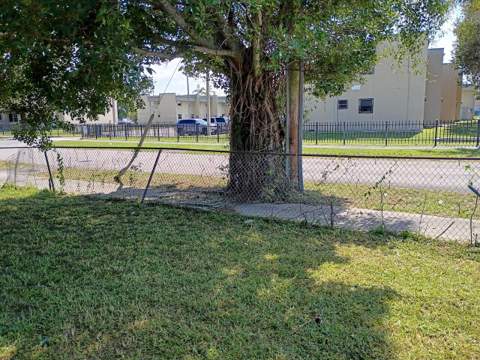 1580 NW 77th Terrace, Miami FL - photo 6 of 7