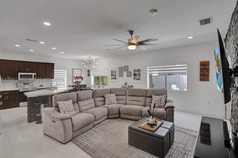 10231 SW 227th Ln, Cutler Bay FL - photo 14 of 72