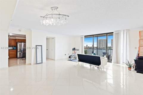 17600 N Bay Rd N701, Sunny Isles Beach FL - photo 10 of 32