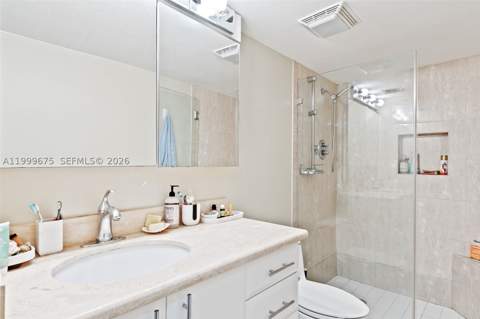 17600 N Bay Rd N701, Sunny Isles Beach FL - photo 19 of 32