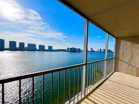 17600 N Bay Rd N701, Sunny Isles Beach FL - photo 6 of 32