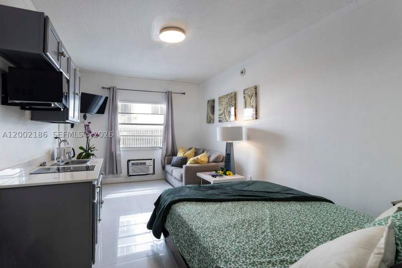 0 bedroom Condominium at 335 Ocean Dr 120, Ocean Walk On South Beach, Miami Beach — photo 4