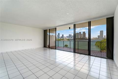 1000 Venetian Way 408, Miami FL - photo 14 of 33