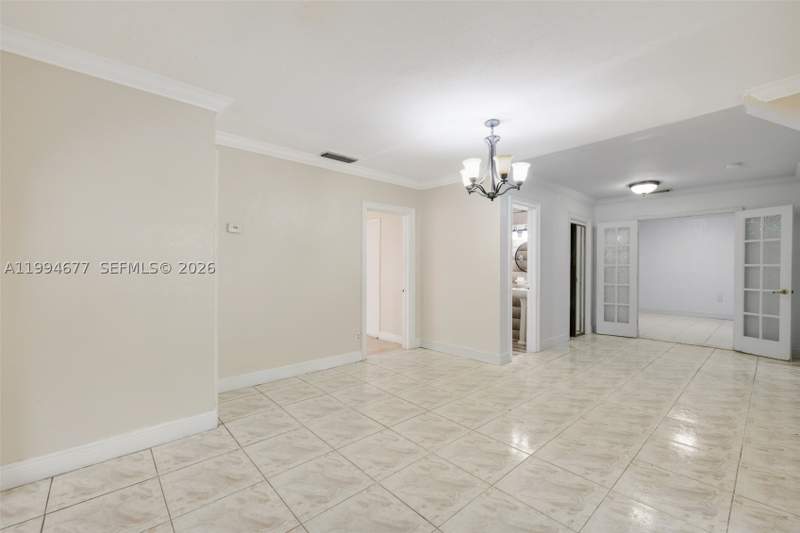 4 bedroom SingleFamilyResidence at 674 W 23rd St, Seminole City Sec 1, Hialeah — photo 4