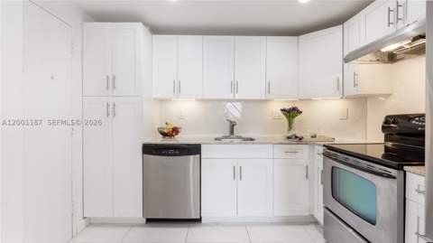 300 Bayview Dr 315, Sunny Isles Beach FL - photo 7 of 42
