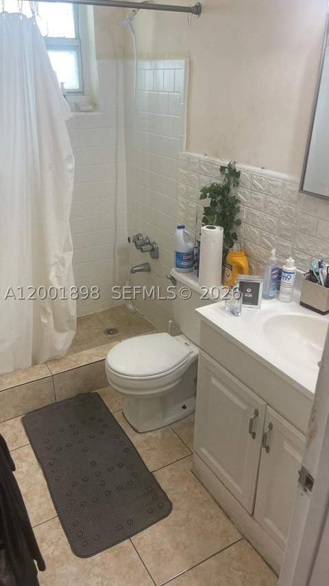 2225 NE 123rd St 204, North Miami FL - photo 8 of 8