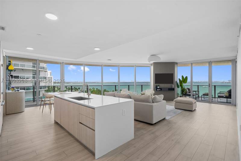3 bedroom Condominium at 488 NE 18th St 715, Aria On The Bay Condo, Miami — photo 2