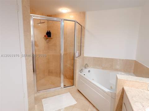 848 Brickell Key Dr 905, Miami FL - photo 10 of 28