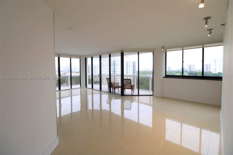 2 bedroom Condominium at 20185 E Country Club Dr 1105, The Landmark Condo, Aventura — photo 3