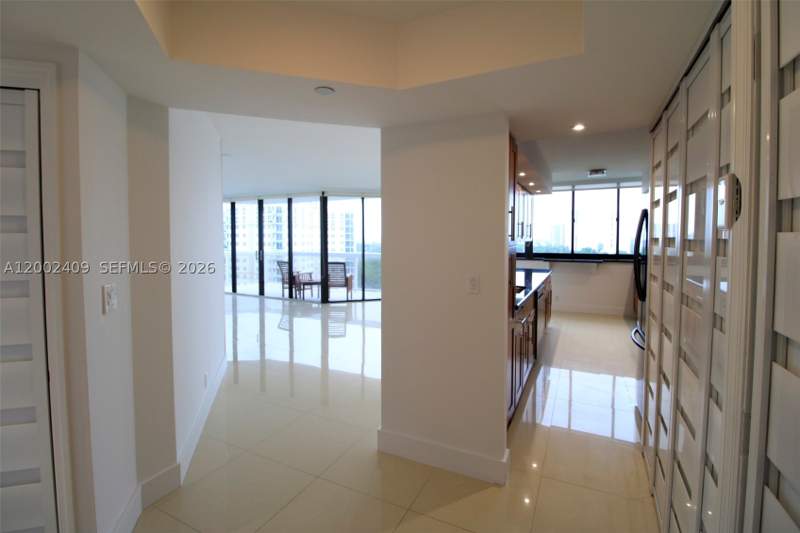 2 bedroom Condominium at 20185 E Country Club Dr 1105, The Landmark Condo, Aventura — photo 5
