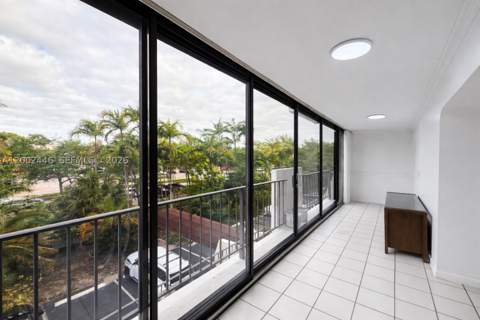 77 Crandon Blvd 3C, Key Biscayne FL - photo 11 of 29