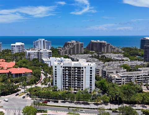 77 Crandon Blvd 3C, Key Biscayne FL - photo 12 of 29