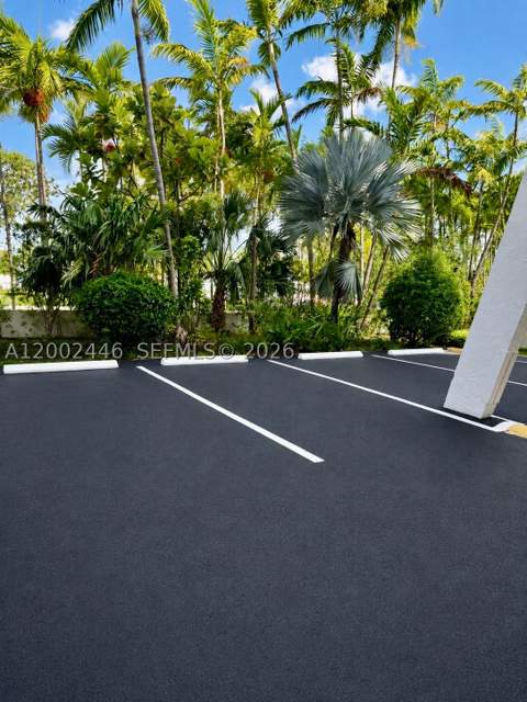 77 Crandon Blvd 3C, Key Biscayne FL - photo 13 of 29