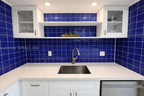 77 Crandon Blvd 3C, Key Biscayne FL - photo 15 of 29