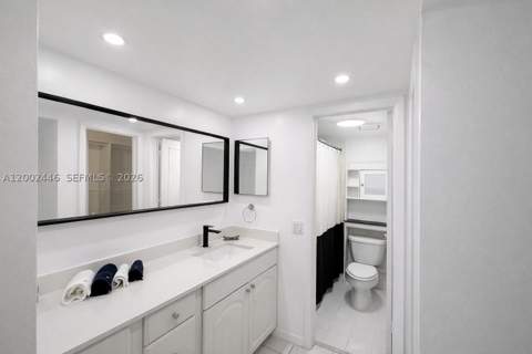 77 Crandon Blvd 3C, Key Biscayne FL - photo 18 of 29