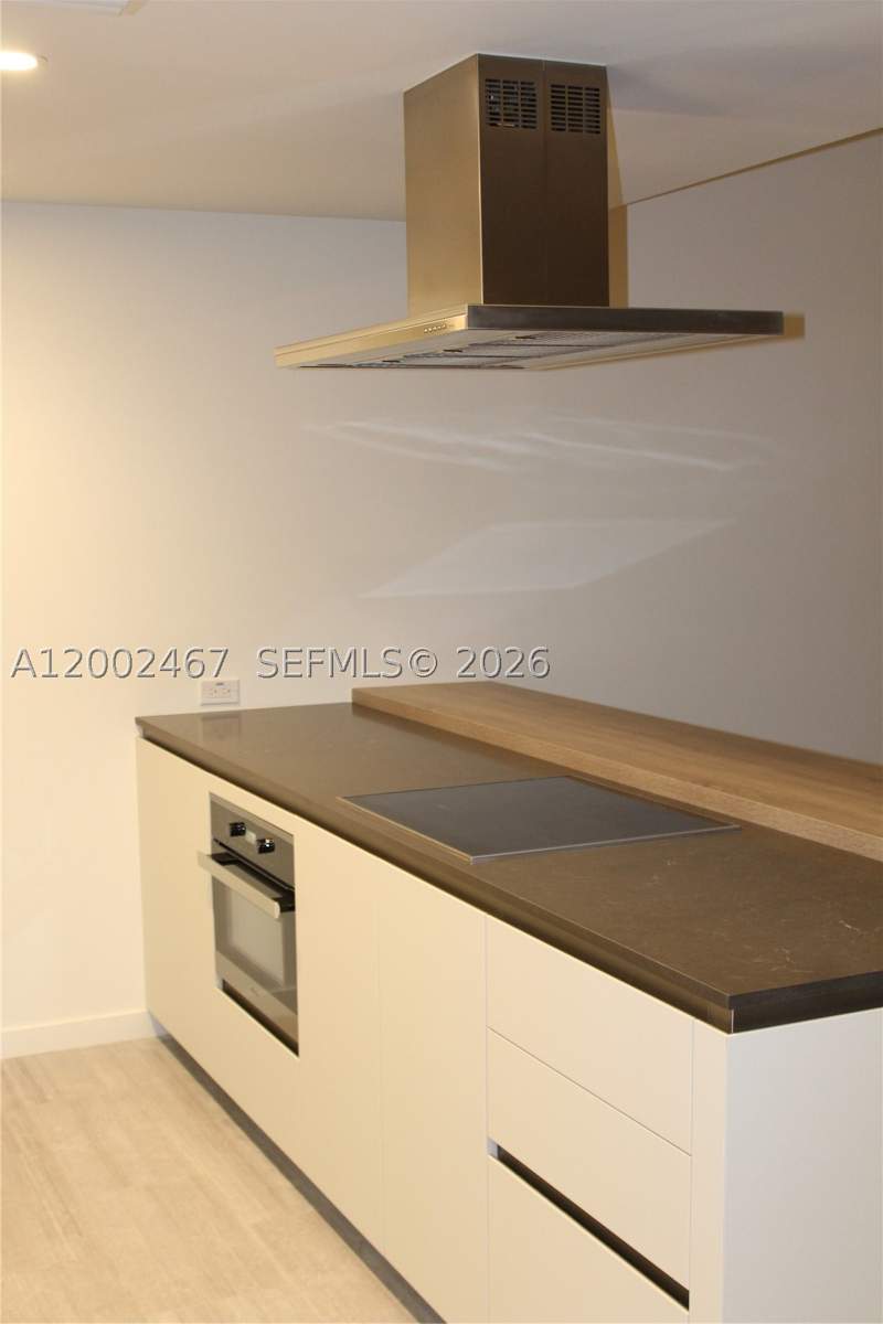 1 bedroom Condominium at 1000 Brickell Plz 1906, Brickell Flatiron Condo, Miami — photo 4