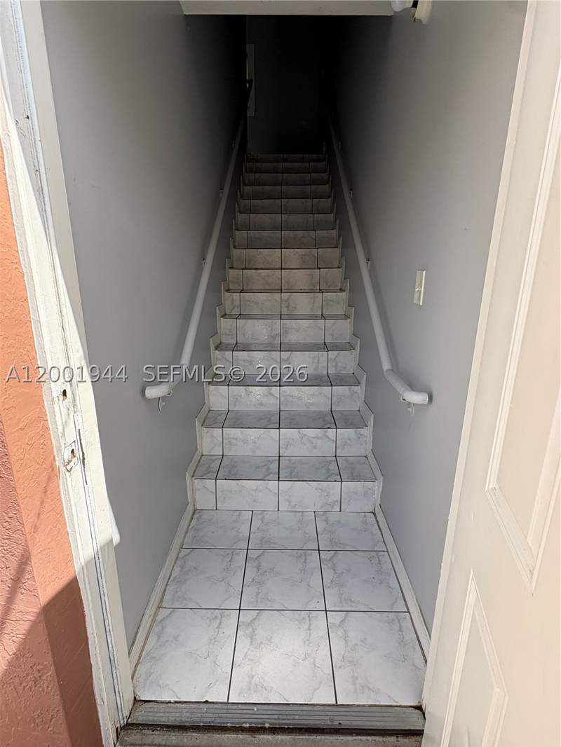 2 bedroom Townhouse at 12035 SW 14th St 105, Christy Place Villas &, Miami — photo 2