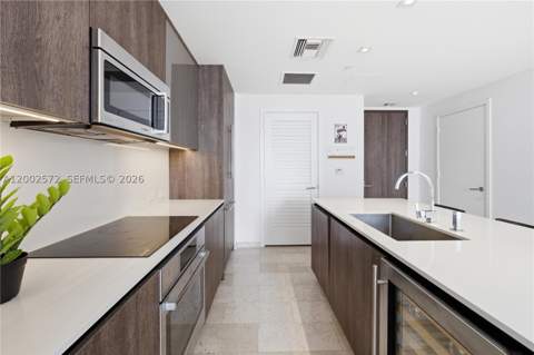 68 SE 6th St 1106, Miami FL - photo 11 of 47