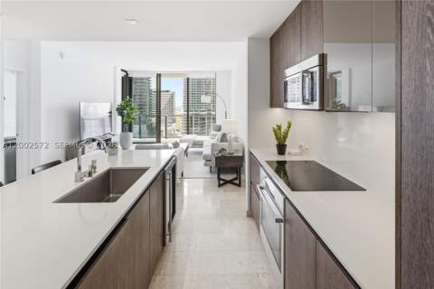 68 SE 6th St 1106, Miami FL - photo 13 of 47