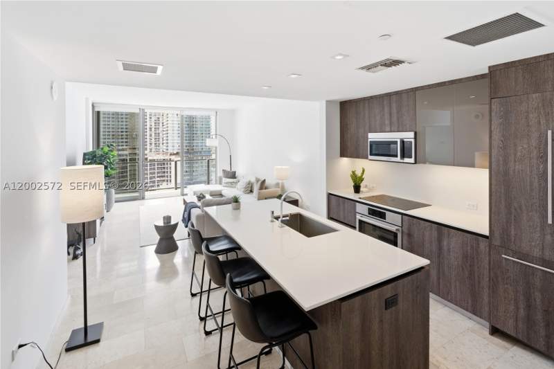 1 bedroom Condominium at 68 SE 6th St 1106, Reach Condo, Miami — photo 2
