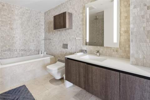 68 SE 6th St 1106, Miami FL - photo 22 of 47