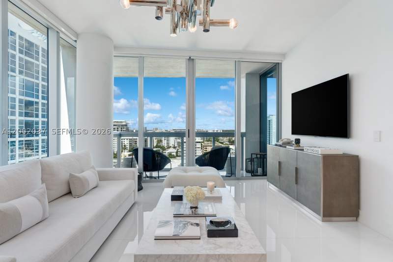 1 bedroom Condominium at 6899 Collins Ave 1109, North Carillon Beach Cond, Miami Beach — photo 4