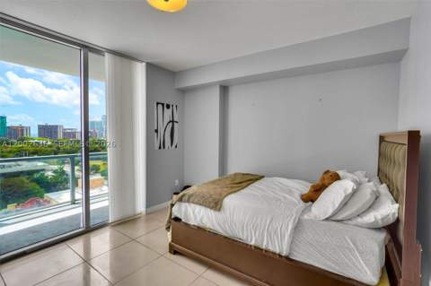 79 SW 12th St 1605, Miami FL - photo 8 of 30