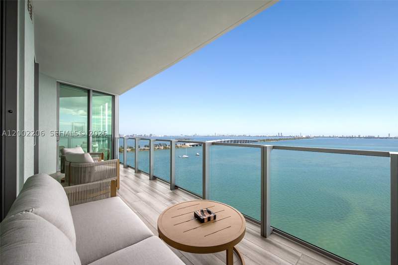 2 bedroom Condominium at 2900 NE 7th Ave 1505, Biscayne Beach Condo, Miami — photo 2