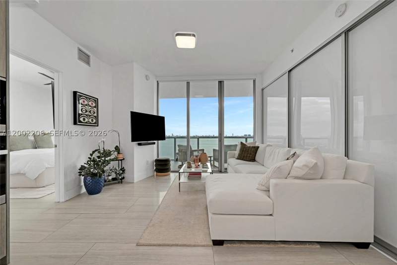 2 bedroom Condominium at 2900 NE 7th Ave 1505, Biscayne Beach Condo, Miami — photo 5