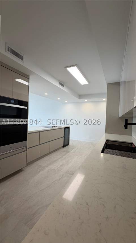 1800 NE 114th St 605, North Miami FL - photo 6 of 29