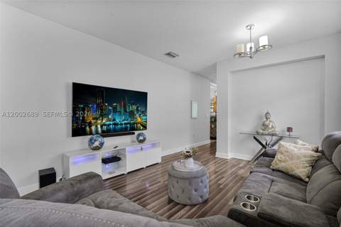 1381 W 30th St, Hialeah FL - photo 10 of 33