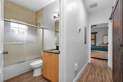 1381 W 30th St, Hialeah FL - photo 22 of 33